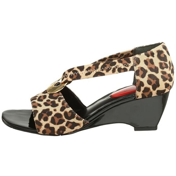 J.Renee Women's Meera Wedge Sandal Leopard - Picture 3 of 11